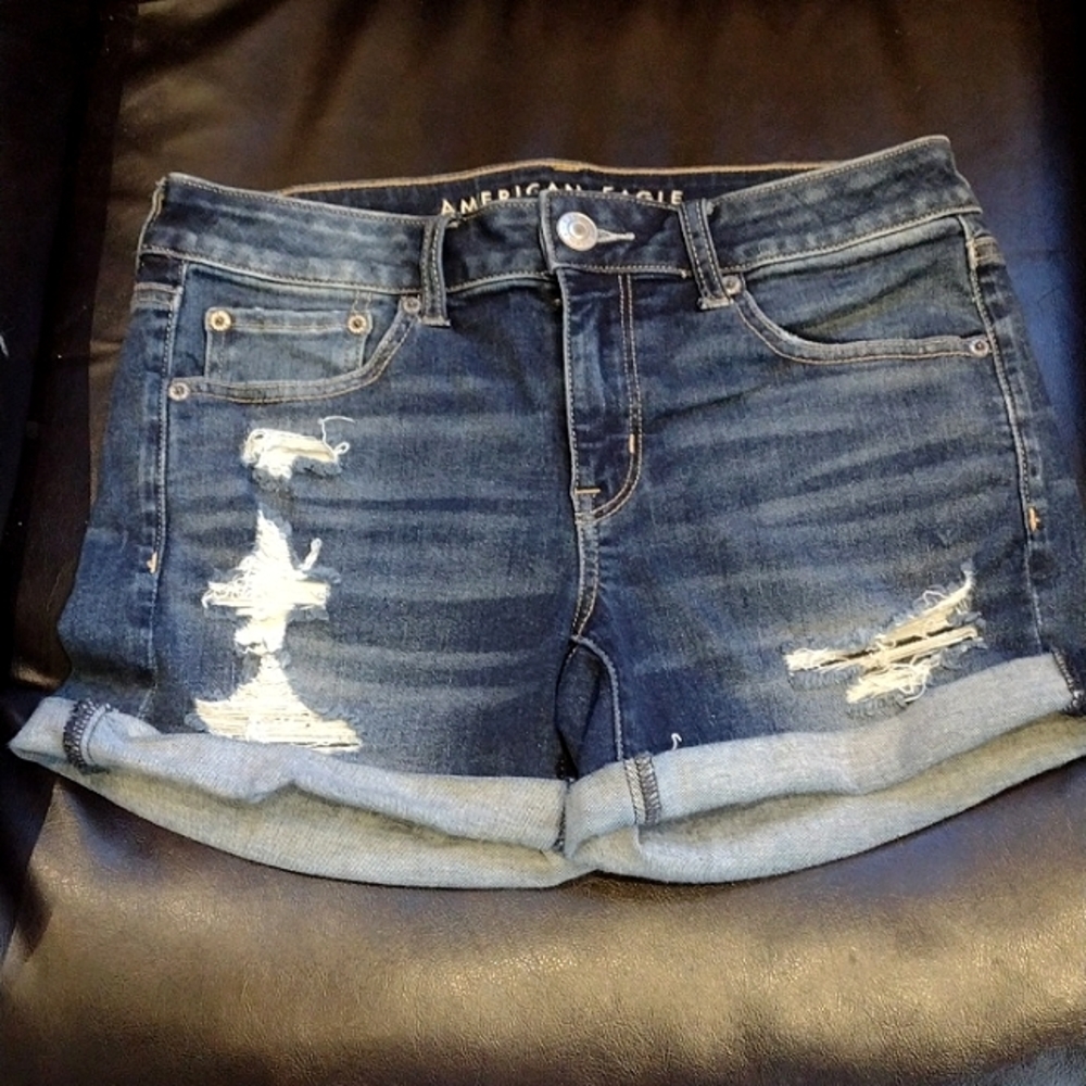 American Eagle Outfitters Midi shorts